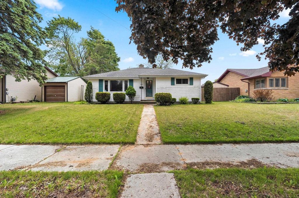 1727 30TH STREET, Two Rivers, WI 54241