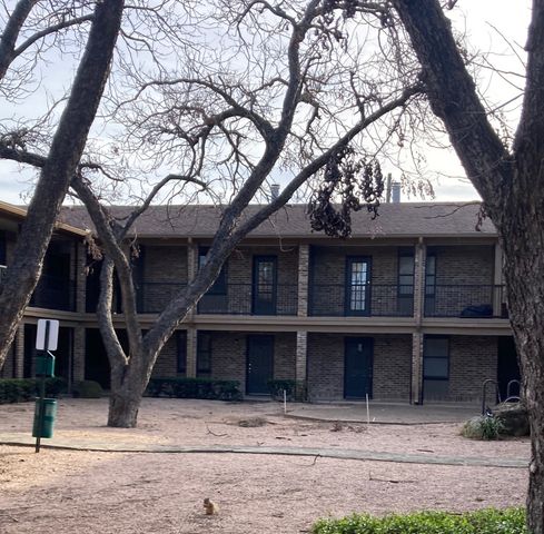 1421 S 12th Street S 108, Waco, TX 76706