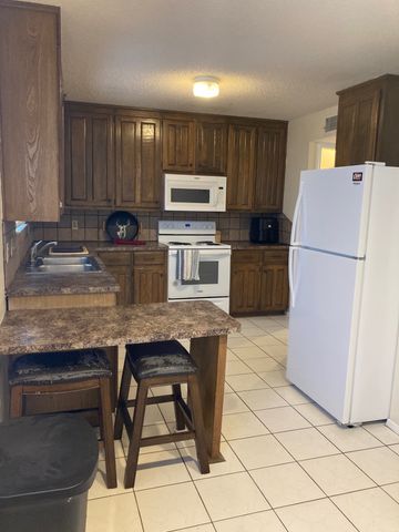 1421 S 12th Street S 108, Waco, TX 76706