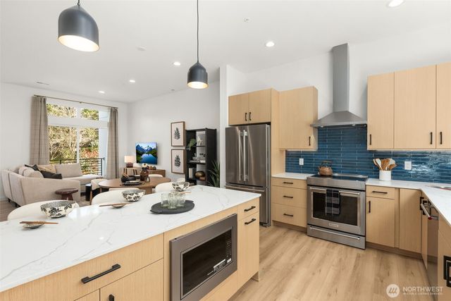 16015 SE 31st Lane, Bellevue, WA 98008