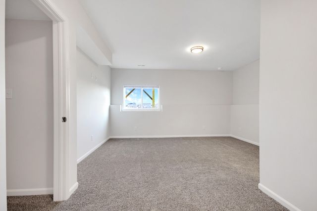3033 W 82nd Place, Merrillville, IN 46410