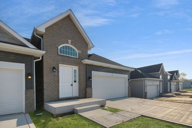 3033 W 82nd Place, Merrillville, IN 46410