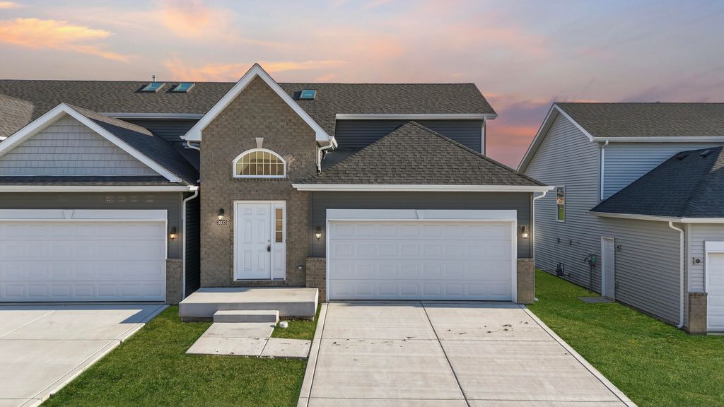 3033 W 82nd Place, Merrillville, IN 46410