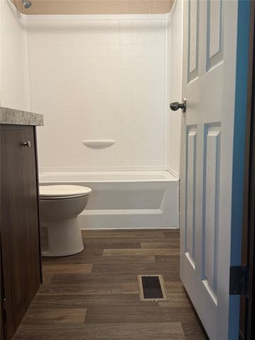 4790 Wickwillow Lane, Alvin, TX 77511