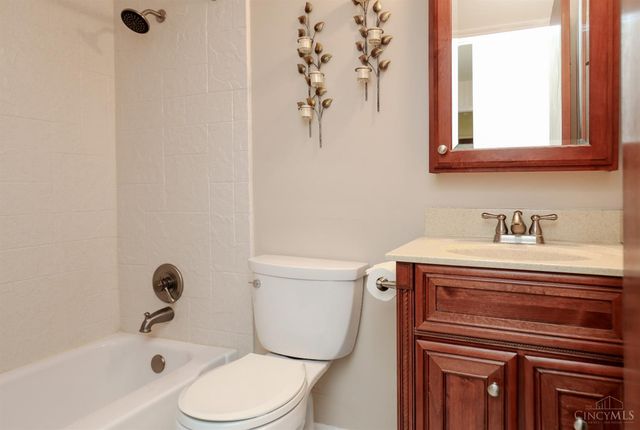 7214 Greenfarms Drive, Springfield Twp., OH 45224