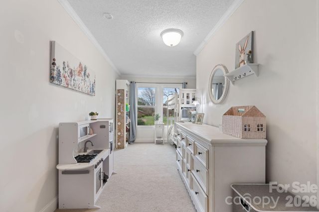 95 18th Avenue NW, Hickory, NC 28601