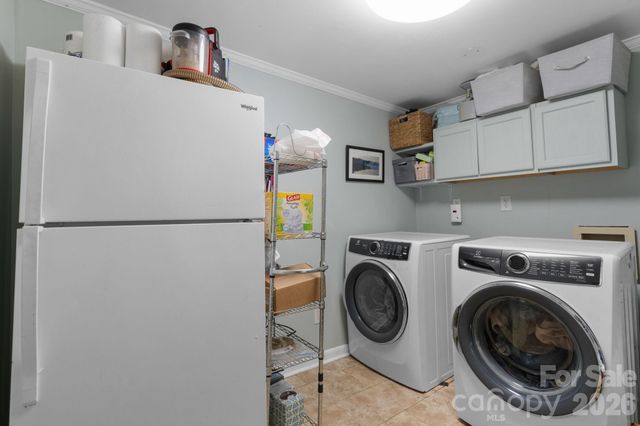 95 18th Avenue NW, Hickory, NC 28601