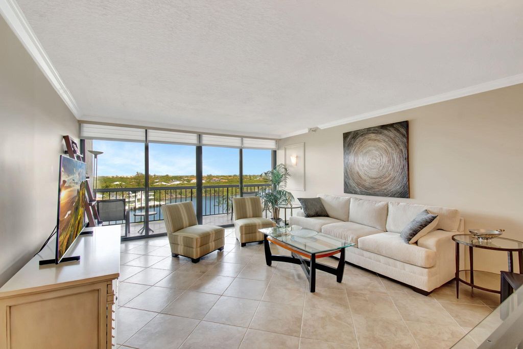 4740 S OCEAN Boulevard S 909, Highland Beach, FL 33487