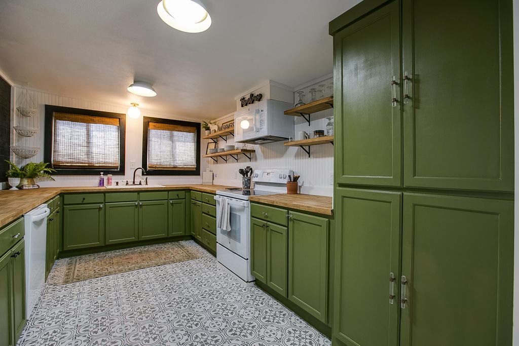 Image 11 of property listing at 2095 End Street, San Angelo, TX 76905