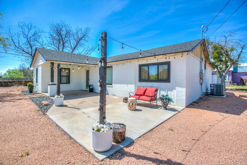 Image 4 of property listing at 2095 End Street, San Angelo, TX 76905