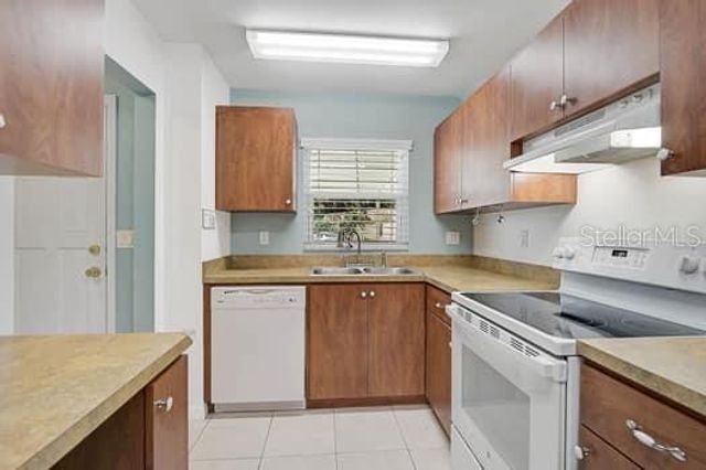602 PARK CIRCLE, Bradenton, FL 34207