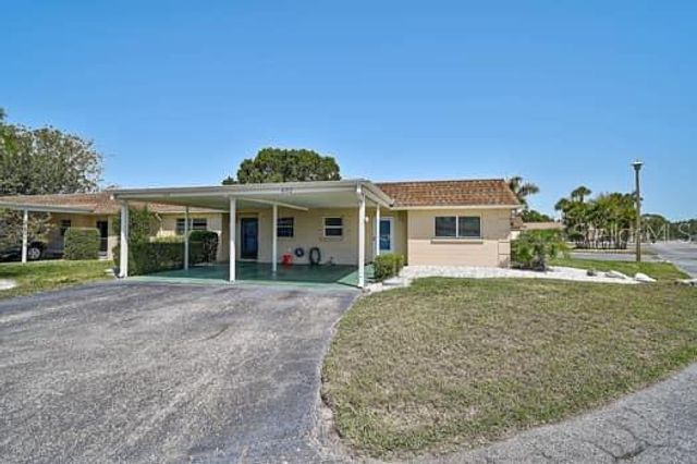602 PARK CIRCLE, Bradenton, FL 34207