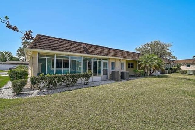 602 PARK CIRCLE, Bradenton, FL 34207