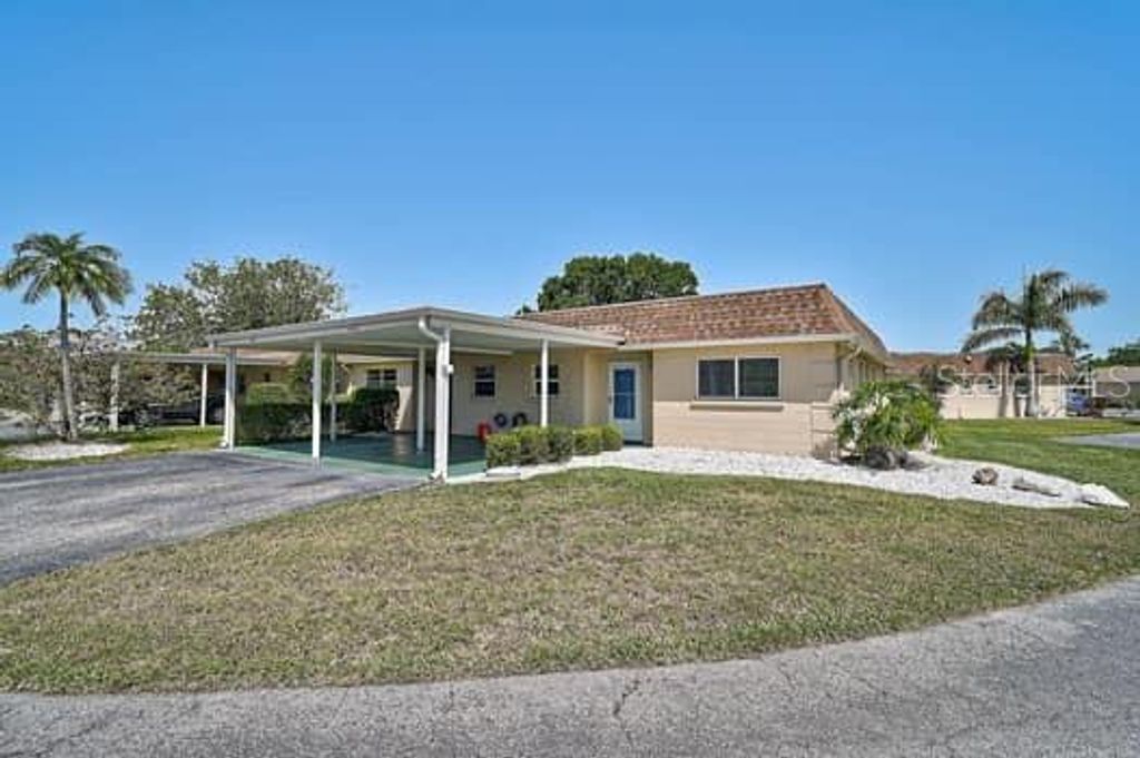 602 PARK CIRCLE, Bradenton, FL 34207