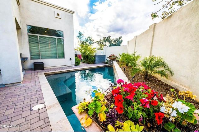 8502 E Amelia Avenue, Scottsdale, AZ 85251