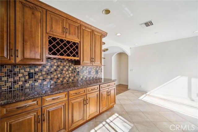 13816 Bessemer Street, Van Nuys (los Angeles), CA 91401