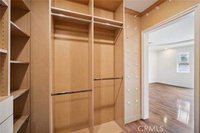 13816 Bessemer Street, Van Nuys (los Angeles), CA 91401