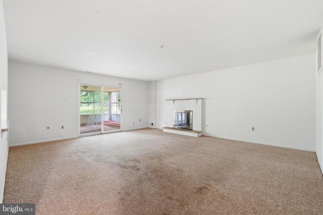 300 NEW RD, Southampton, PA 18966