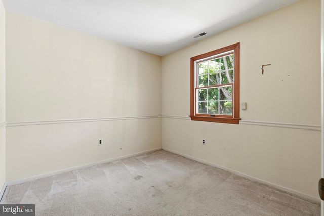 300 NEW RD, Southampton, PA 18966