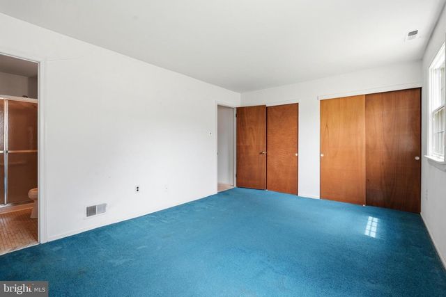 300 NEW RD, Southampton, PA 18966