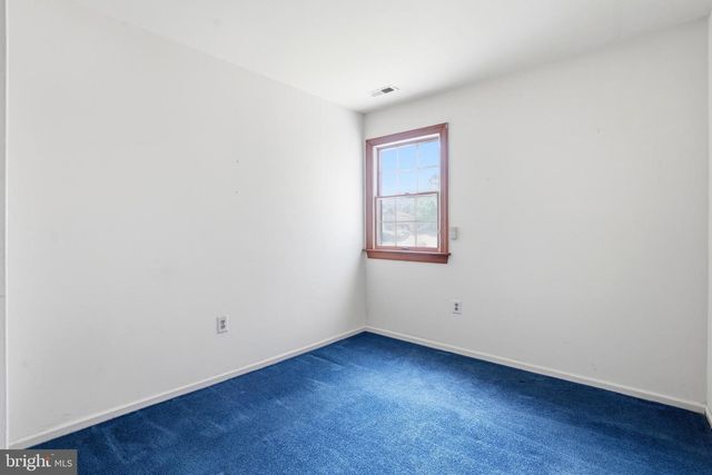 300 NEW RD, Southampton, PA 18966
