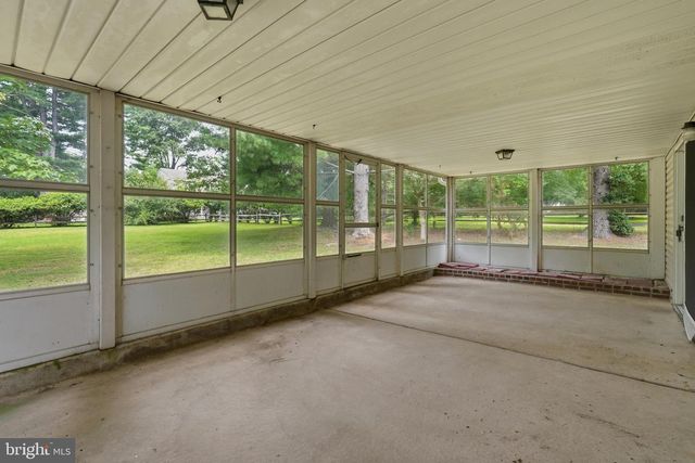 300 NEW RD, Southampton, PA 18966