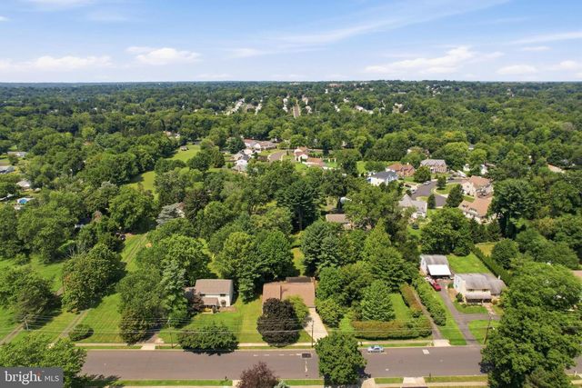 300 NEW RD, Southampton, PA 18966