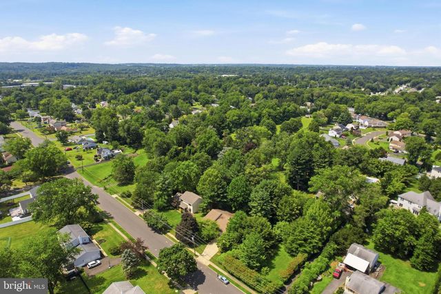 300 NEW RD, Southampton, PA 18966