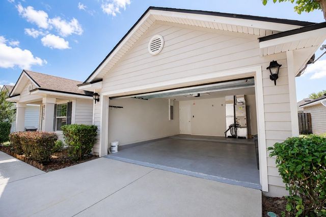 8135 NW 54TH STREET, Gainesville, FL 32653