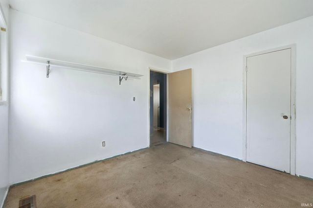 1842 Kinsmoor Avenue, Fort Wayne, IN 46809