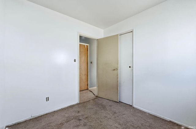 1842 Kinsmoor Avenue, Fort Wayne, IN 46809