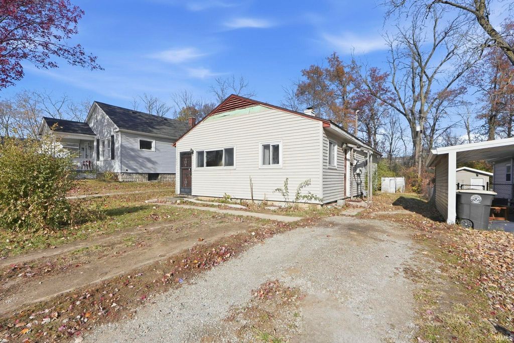 1842 Kinsmoor Avenue, Fort Wayne, IN 46809