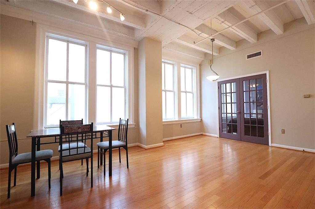 Image 14 of property listing at 32 PEACHTREE NW Street 1601, Atlanta, GA 30303