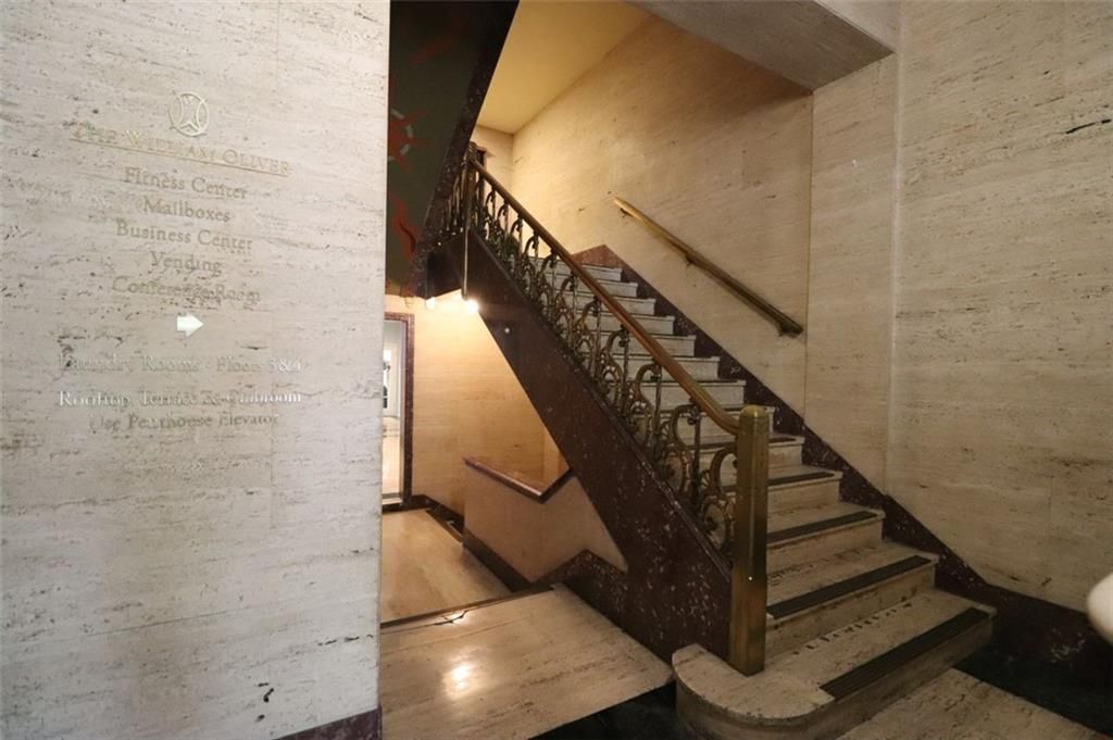 Image 4 of property listing at 32 PEACHTREE NW Street 1601, Atlanta, GA 30303