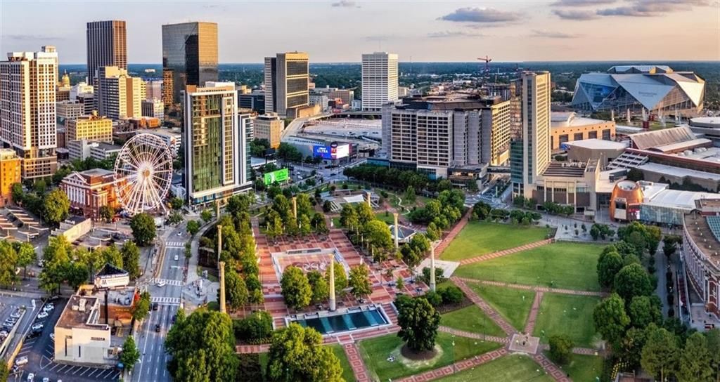 Image 54 of property listing at 32 PEACHTREE NW Street 1601, Atlanta, GA 30303