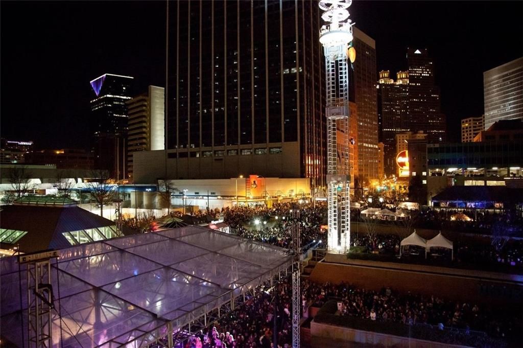 Image 55 of property listing at 32 PEACHTREE NW Street 1601, Atlanta, GA 30303