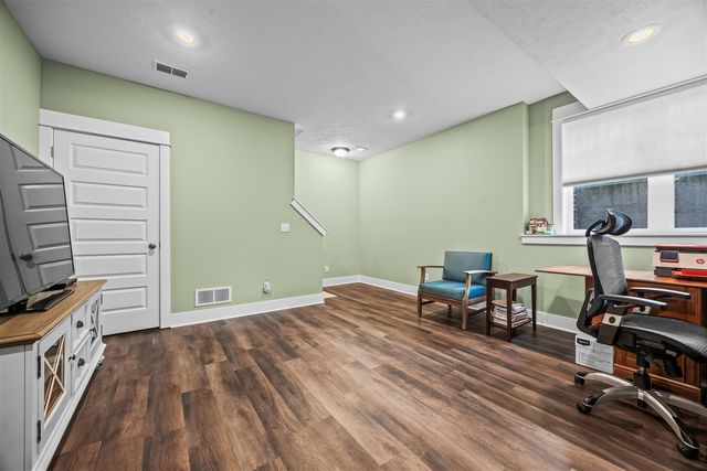 936 S Lake Street, Whitehall, MI 49461