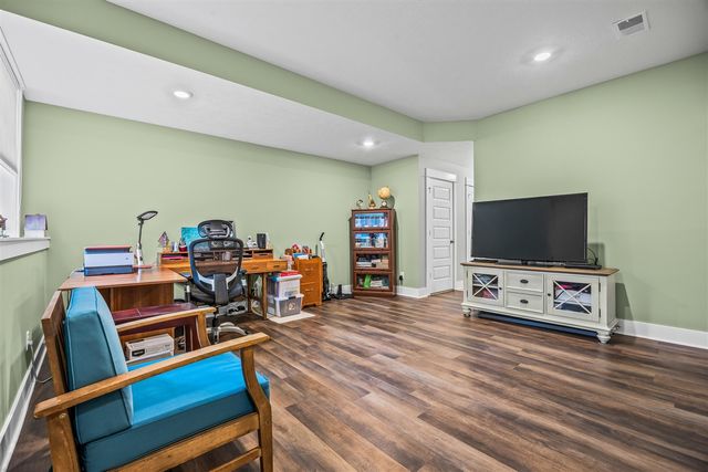 936 S Lake Street, Whitehall, MI 49461