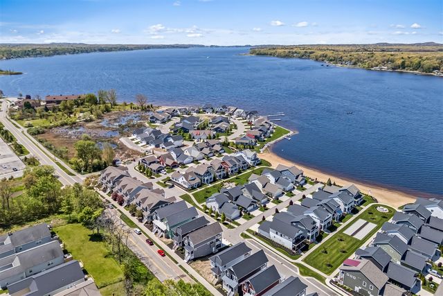936 S Lake Street, Whitehall, MI 49461