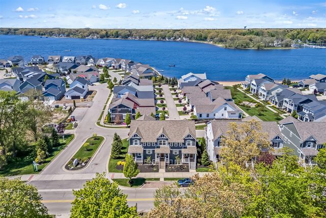 936 S Lake Street, Whitehall, MI 49461
