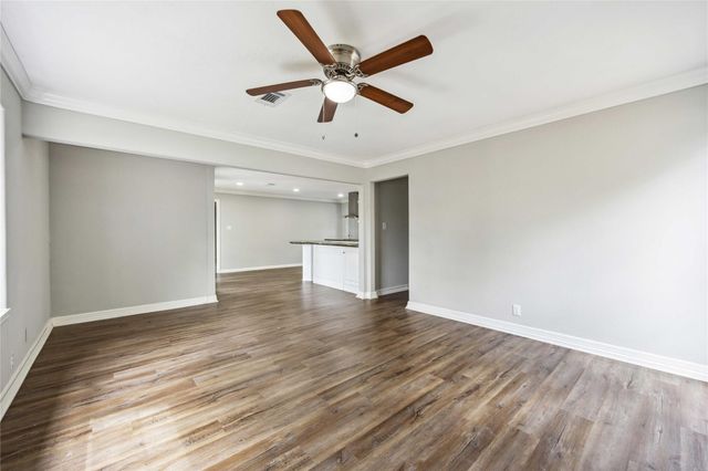 7150 Mobud Drive, Houston, TX 77074