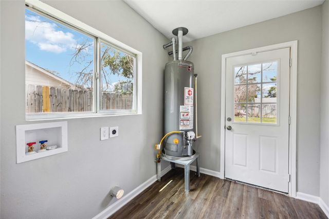 7150 Mobud Drive, Houston, TX 77074