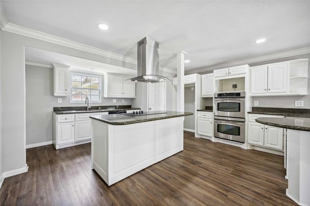 7150 Mobud Drive, Houston, TX 77074