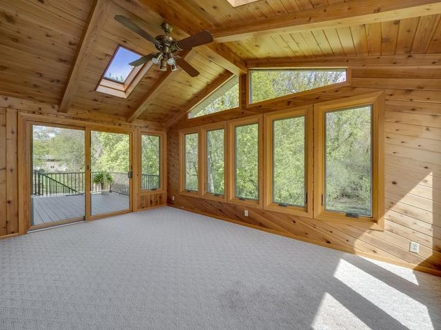 1404 Muir Lane, Burnsville, MN 55337