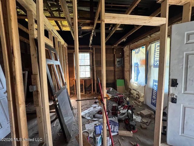 1904 10th Avenue, Meridian, MS 39301