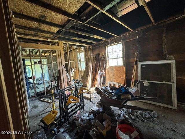 1904 10th Avenue, Meridian, MS 39301