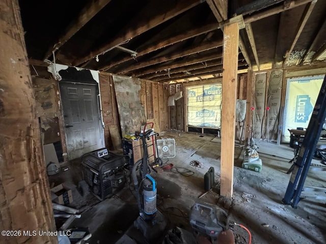 1904 10th Avenue, Meridian, MS 39301