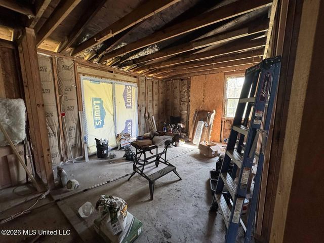 1904 10th Avenue, Meridian, MS 39301