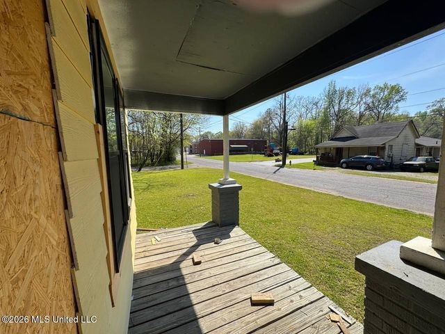 1904 10th Avenue, Meridian, MS 39301