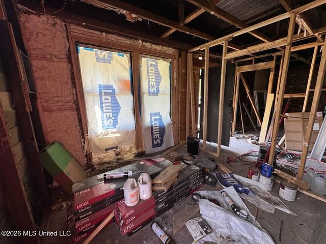 1904 10th Avenue, Meridian, MS 39301